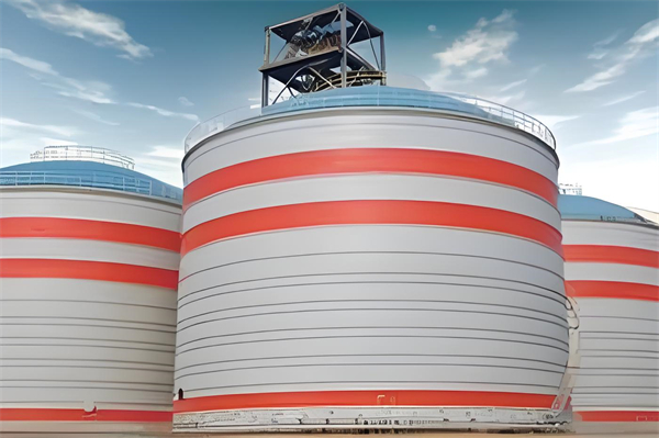 粉煤灰鋼板倉施工現場